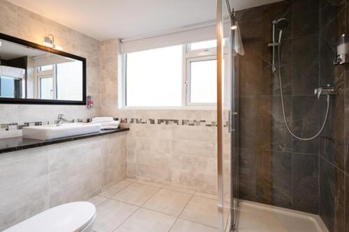 Summerfield Lodge B&B 욜 외부 사진
